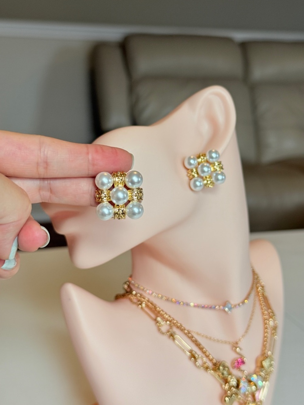 Gold and White Pearl Cluster Stud Earrings - Picture 4 of 10
